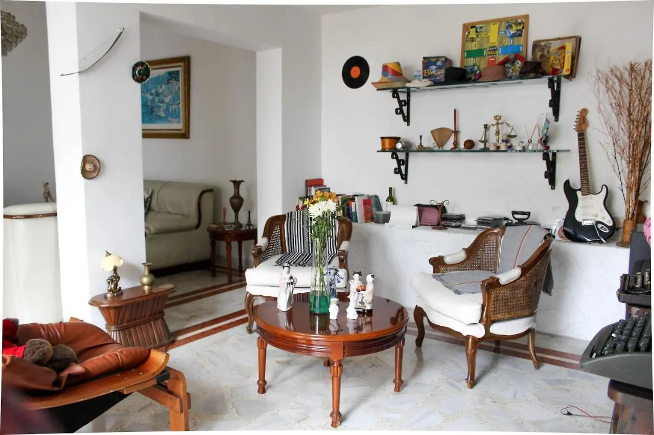 Herberg Hostal Coworking Cristales Cali